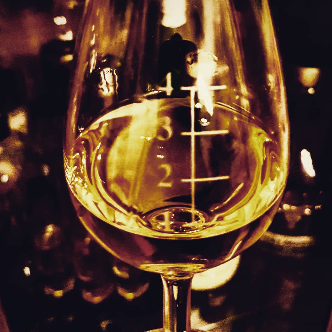 Whisky in einem Nosing Glas.