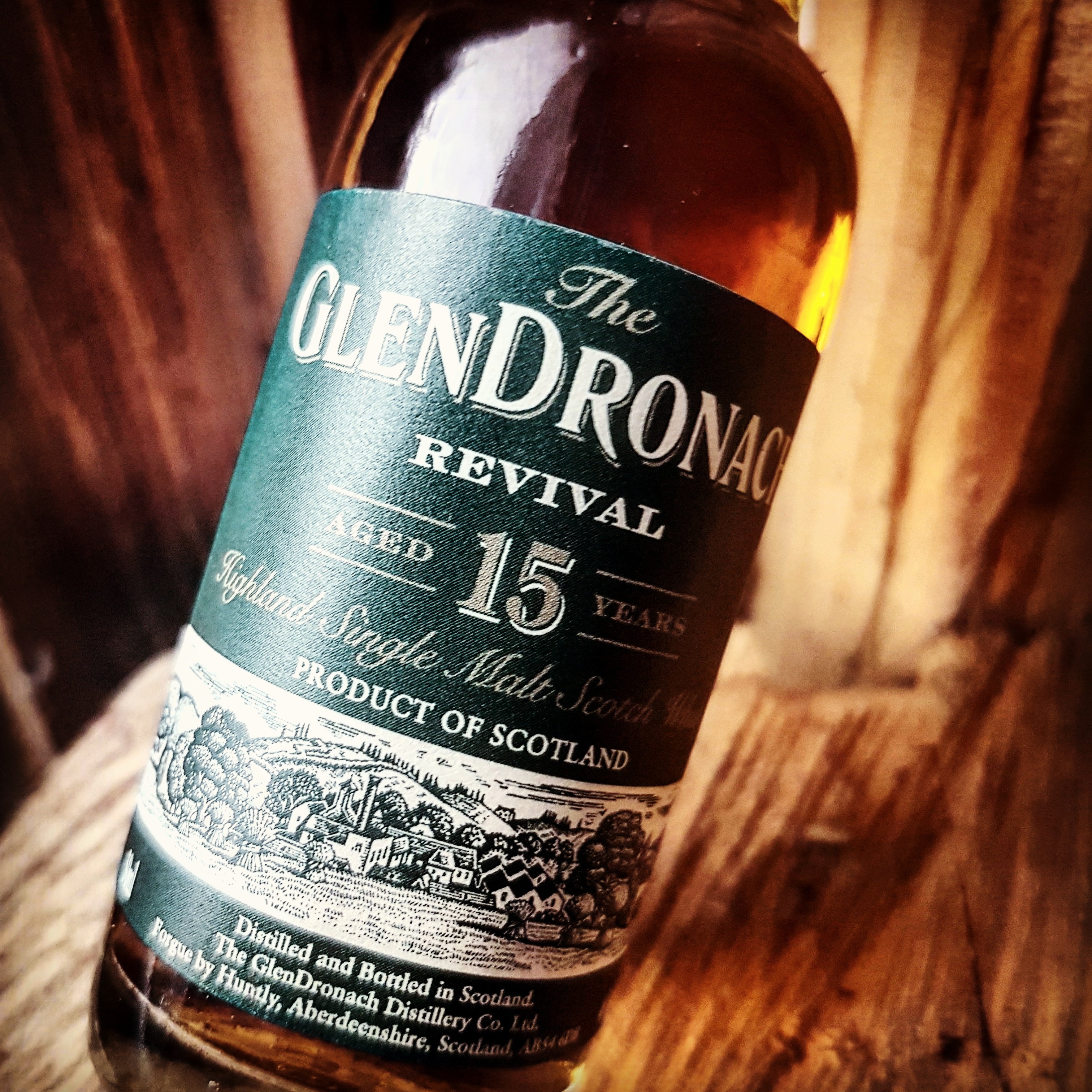 The GlenDronach Revival 15 Jahre Highland Single Malt Scotch Whisky