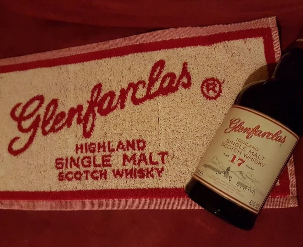 Glenfarclas 17 Jahre Speyside Single Malt Scotch Whisky