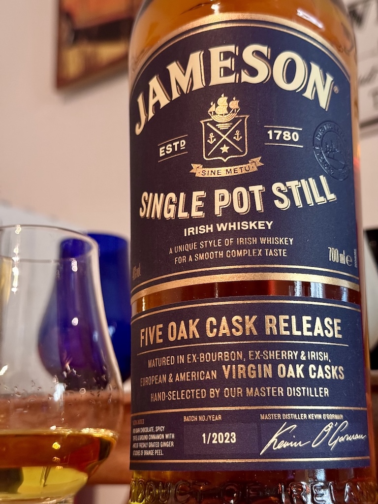 Detailaufnahme des Labels vom Jameson Single Pot Still Five Oak Cask Release