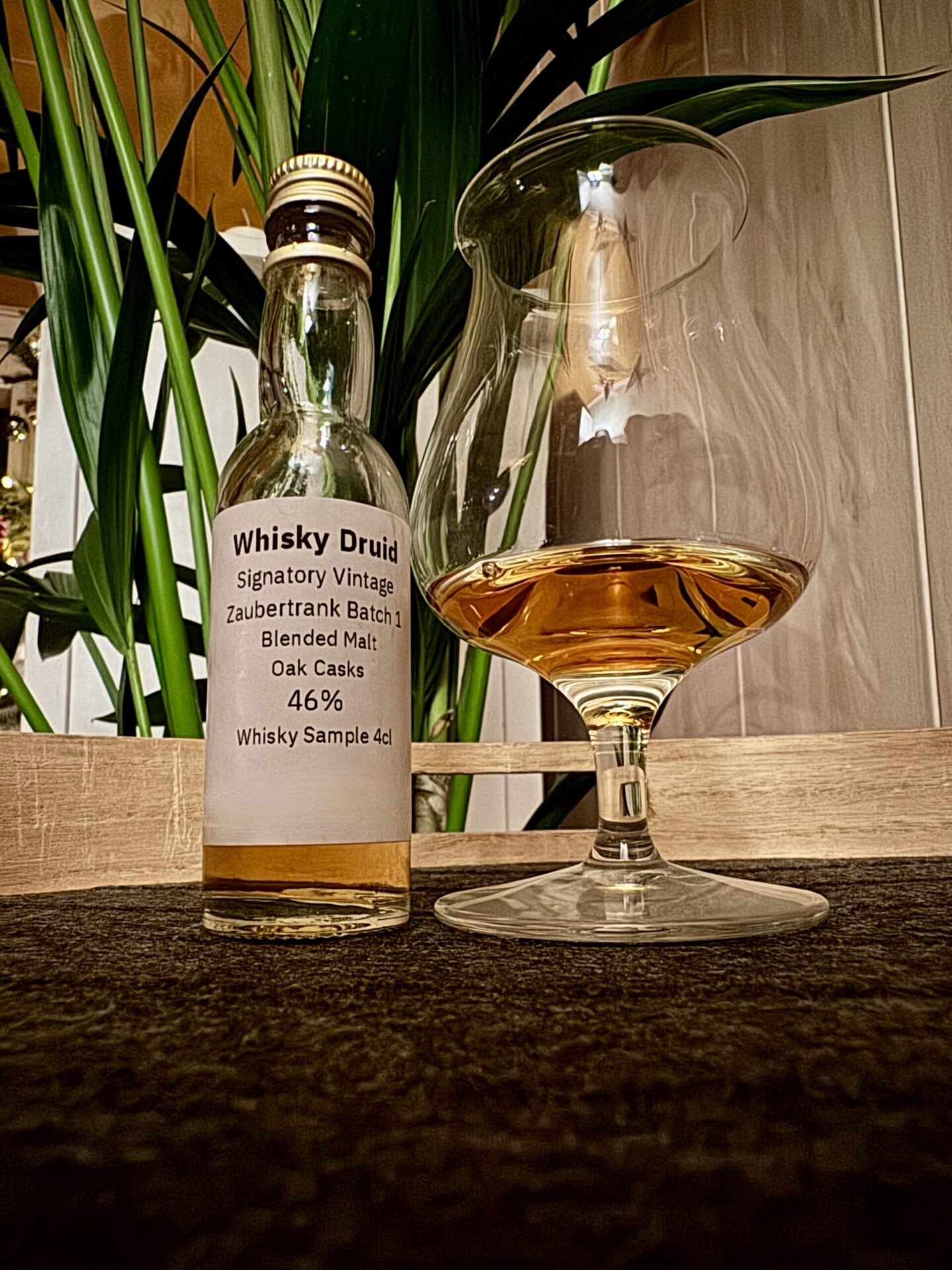 Whisky Druid Zaubertrank Batch 1 Sampleflasche mit Whiskyglas, Blended Malt von Signatory Vintage
