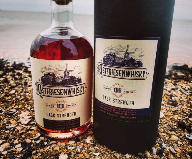 .
🥃 𝑶𝒔𝒕𝒇𝒓𝒊𝒆𝒔𝒆𝒏𝒘𝒉𝒊𝒔𝒌𝒚 𝑺𝒊𝒏𝒈𝒍𝒆 𝑪𝒂𝒔𝒌 / 𝑪𝒂𝒔𝒌 𝑺𝒕𝒓𝒆𝒏𝒈𝒕𝒉 🥃 

🇬🇧
If you're already here, you have to take this bottle with you! The Ostfriesenwhisky (cask strength) was not that easy to find.

In the next post the bottling data will follow. And at some point the tasting notes too! 😄

Unpaid ad mentioning brands.

🇩🇪
Wenn man schon mal hier ist, muss man diese Flasche mitnehmen! Der Ostfriesenwhisky (in Fassstärke) war gar nicht so einfach zu finden.

Im nächsten Post folgen die Daten zur Abfüllung. Und irgendwann dann auch die Tasting Notes! 😄

Unbezahlte Werbung, da Markennennung.

#whisky #whiskey #viski #guterwhisky #guterwhiskycom #whiskygram #instadram #whiskyporn #singlemalt #malt #caskstrength #fassstärke #strand #meer #beach #sea #ostfriesland #ostfriesenwhisky #wangerland #langeoog #spiekeroog #wangerooge #eastfrisia #sonntag #sunday