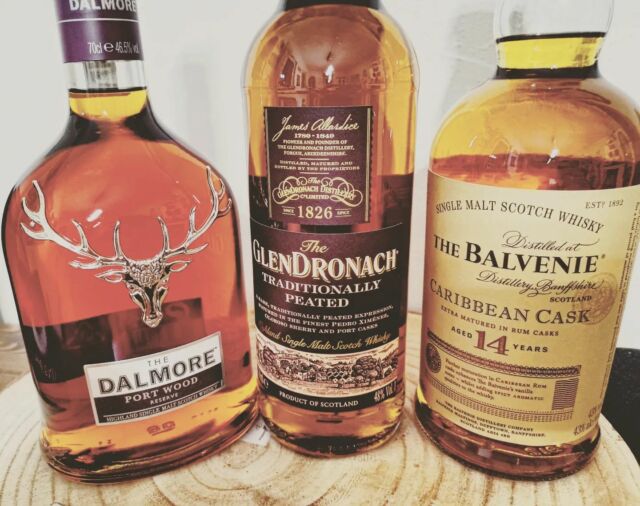 . 
🥃 𝑾𝒉𝒊𝒔𝒌𝒚 𝒐𝒓𝒅𝒆𝒓𝒔 🥃
.
🇬🇧
What do you do when you have no more room? Order whisky.
What do you do when you have 60 closed large bottles? Order whisky.

This year I've got a bit of a plan and I need to do my homework.
2022 will be the #bottlekillyear 🎉🥃 (with responsible enjoyment, of course).

Slàinte! 🥃🥃

🇩🇪
Was macht man, wenn man keinen Platz mehr hat? Whisky bestellen.
Was macht man, wenn man 60 geschlossene Großflaschen hat? Whisky bestellen.

Dieses Jahr hab ich ein bisschen was vor und muss meine Hausaufgaben machen.
2022 wird das #bottlekillyear 🎉🥃 (natürlich mit verantwortungsbewusstem Genießen). 

Slàinte! 🥃🥃

ℹ️
Unbezahlte Werbung / unpaid ad

#whisky #whiskey #guterwhisky #guterwhiskycom #instadram #whiskyporn #singlemalt #malt #viski #ウィスキー #위스키 #виски #whiskywednesday #drankdozijn #d2 #d12 #mittwoch #wednesday #cheers #dalmore #balvenie #glendronach
