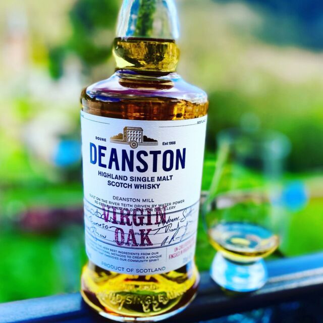 .
🥃 𝑫𝒆𝒂𝒏𝒔𝒕𝒐𝒏 𝑽𝒊𝒓𝒈𝒊𝒏 𝑶𝒂𝒌 🥃

🇬🇧
I have been interested in this bottle for a long time. I can imagine that this whisky has a pronounced bourbon note, as I think that the bourbon character comes mainly from the new barrels, instead of corn 🌽

What do you think?

🇩🇪
Diese Flasche hat mich schon lange interessiert. Ich kann mir vorstellen, dass dieser Whisky eine ausgeprägte Bourbon-Note trägt, da ich denke, dass der Bourbon Charakter hauptsächlich aus den neuen Fässern kommt, statt vom Mais 🌽 

Was denkt ihr?

ℹ️ Unbezahlte Werbung / unpaid ad mentioning brands ℹ️

#whisky #whiskey #guterwhisky #guterwhiskycom #whiskygram #instadram #whiskyporn #singlemalt #malt #deanston #ウィスキー #위스키 #viski #威士忌酒 #virginoak #tuesday #dienstag #bourbon #cheers #pic
